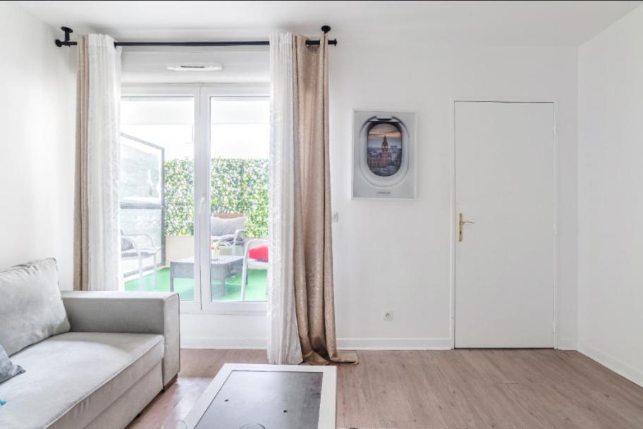 Appartement Spacieux Avec Terrasse Pres De Paris Et Du Stade De France Saint-Denis  Exterior photo